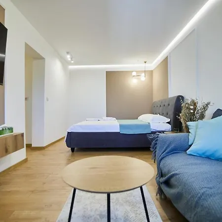 Check Apartment